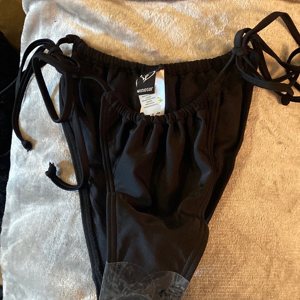 WINDSOR BIKINI BOTTOM SIZE M